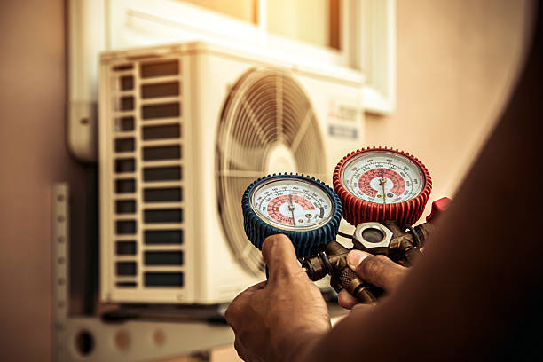 Professional Ductwork Repair technician working in Clyde, TX